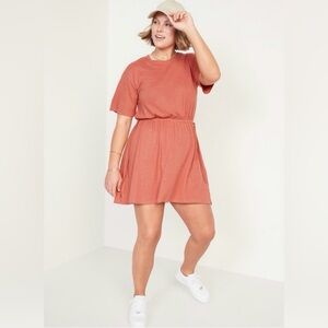 Old Navy Rust T-Shirt